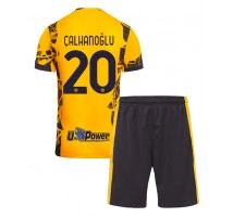 Inter Milan Hakan Calhanoglu #20 Koszulka Trzecia dzieci 2024-25 Krótki Rękaw (+ krótkie spodenki)